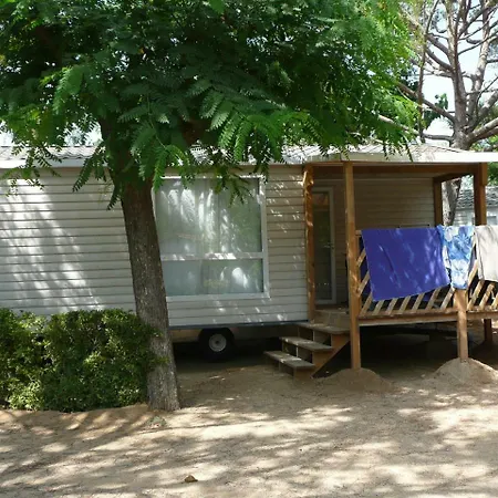 Campsite Camping Sunissim El Pla De Mar By Locatour *